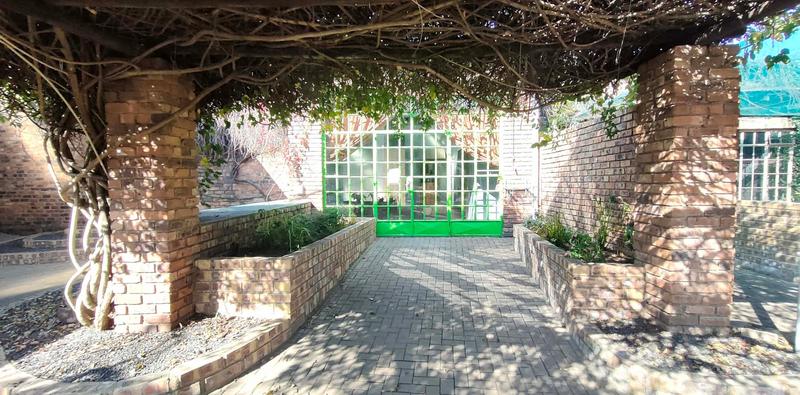 Commercial Property for Sale in Middelburg Eastern Cape